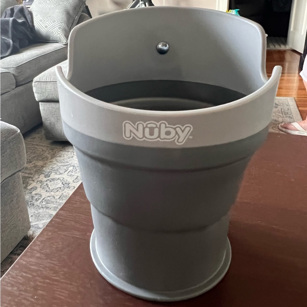 NUBY GRAY Collapsible cup holder